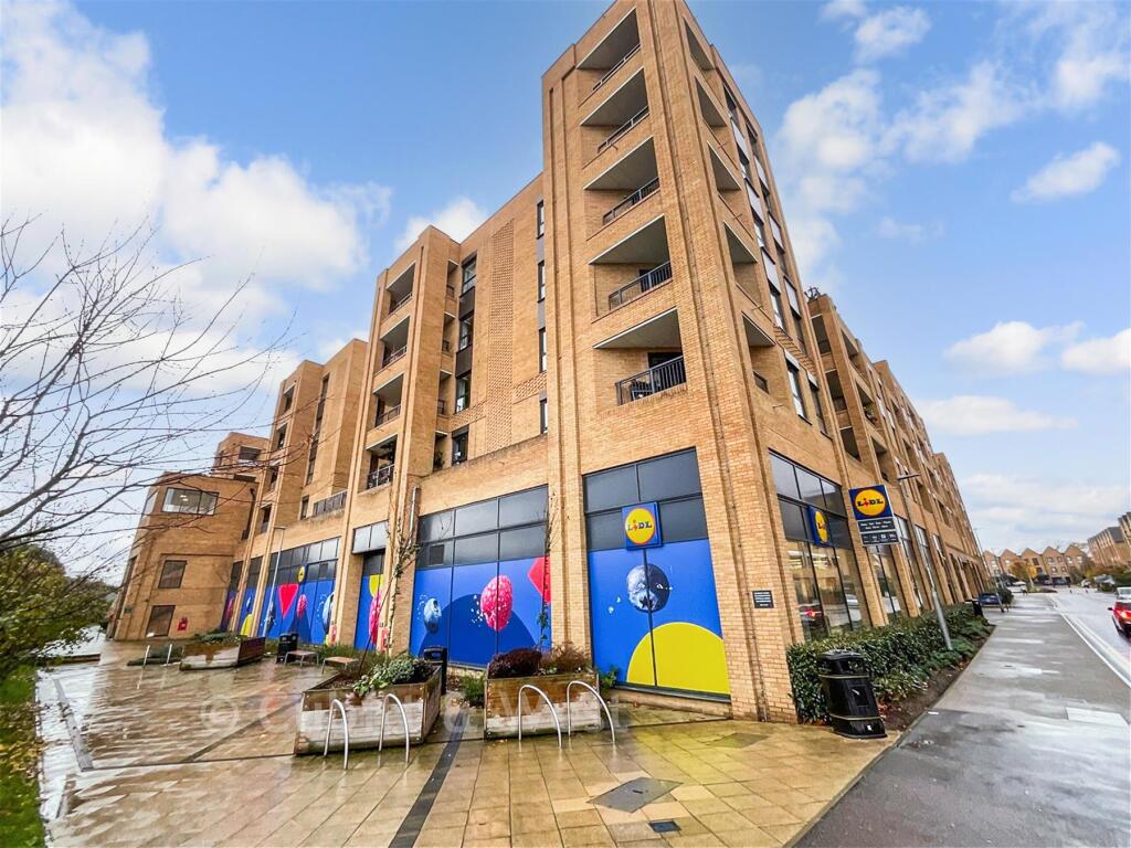 Main image of property: London Road, Wallington, Surrey