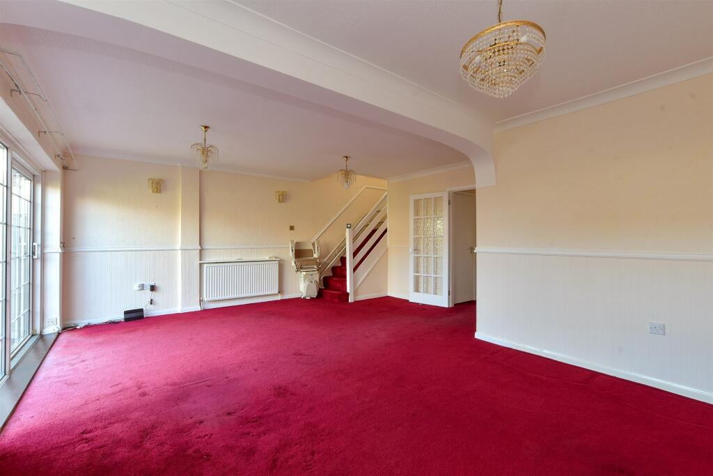 Additional property image - Park Lane, Ramsden Heath, Billericay, Essex