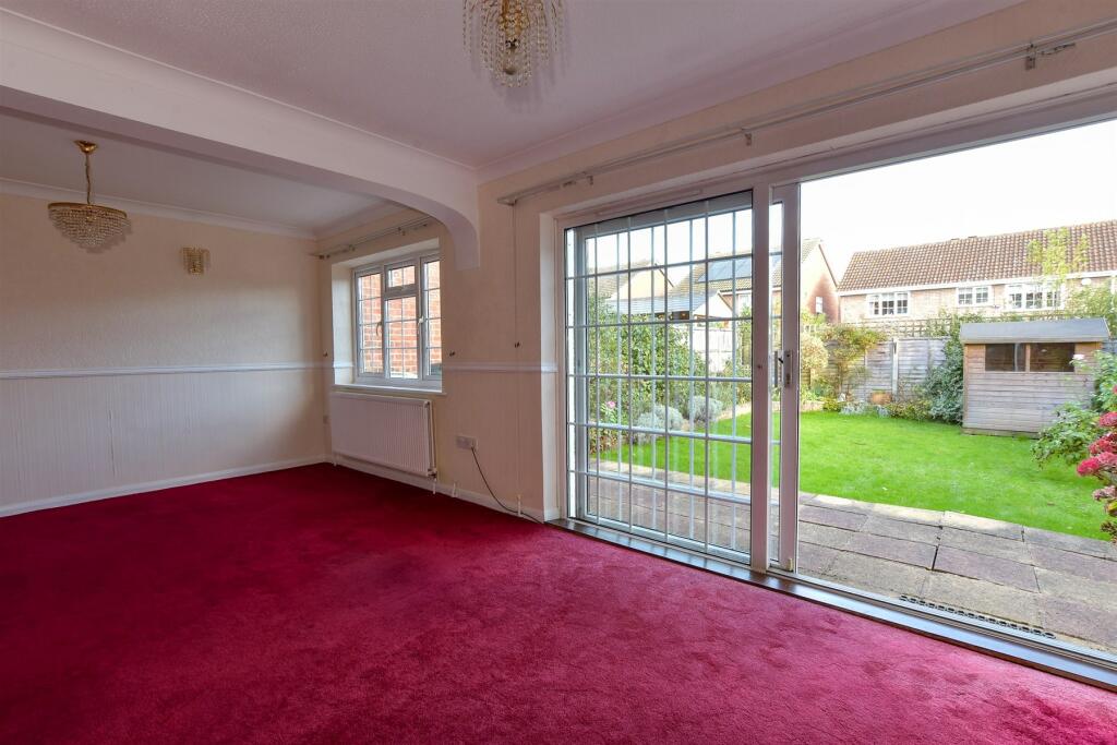 Additional property image - Park Lane, Ramsden Heath, Billericay, Essex