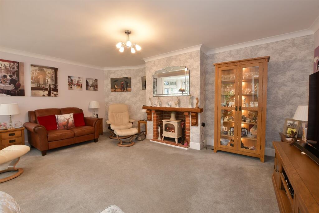 Additional property image - Salmonds Grove, Ingrave, Brentwood, Essex