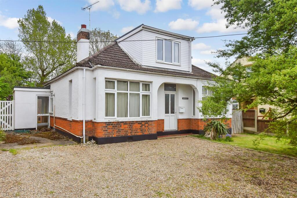 Main image of property: Oak Avenue, Crays Hill, Billericay, Essex
