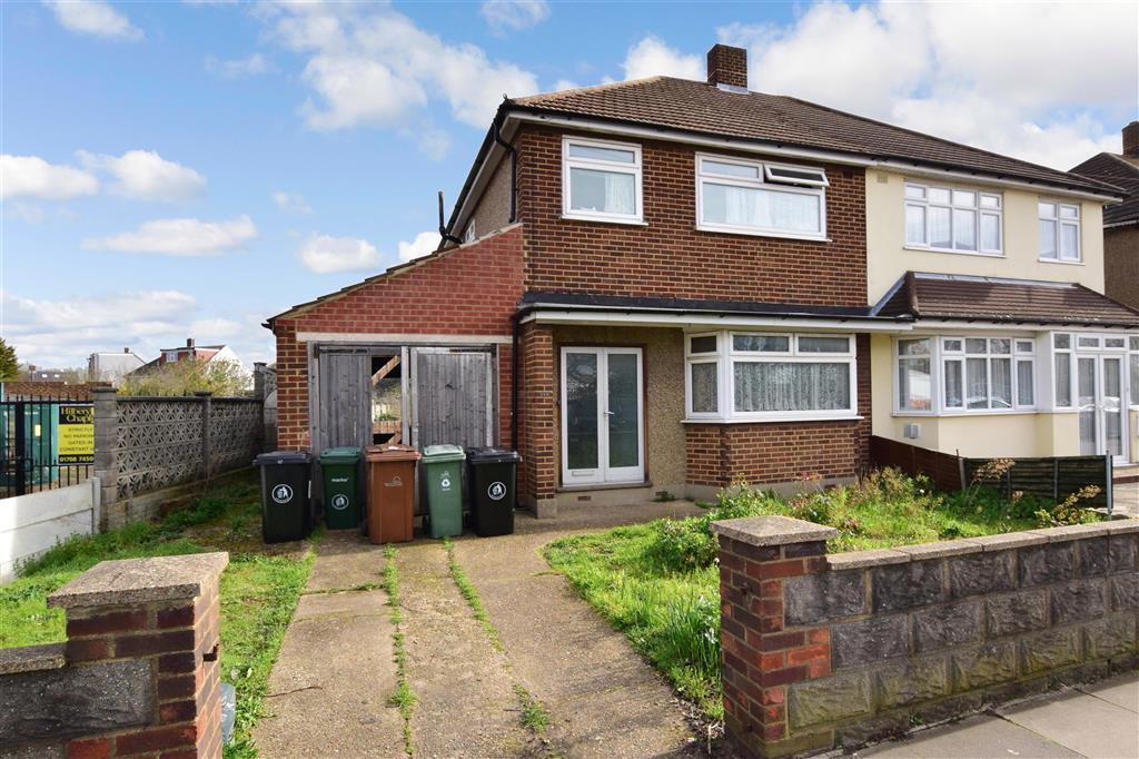 3-bedroom-end-of-terrace-house-for-sale-in-chadwell-heath-lane