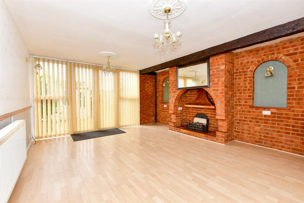 Main image of property: Bramshill Close, Chigwell, Essex