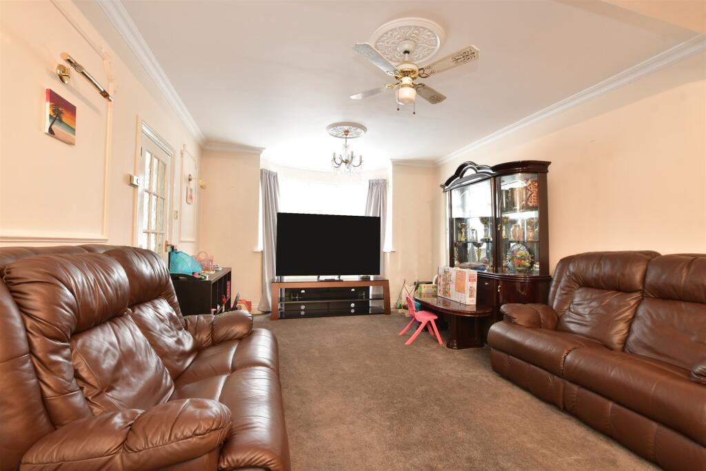 Main image of property: New Road, Chingford