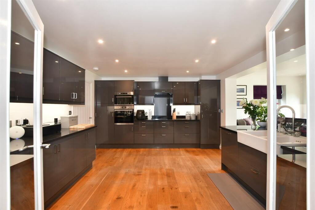 Additional property image - Mill Street, Harlow, Essex