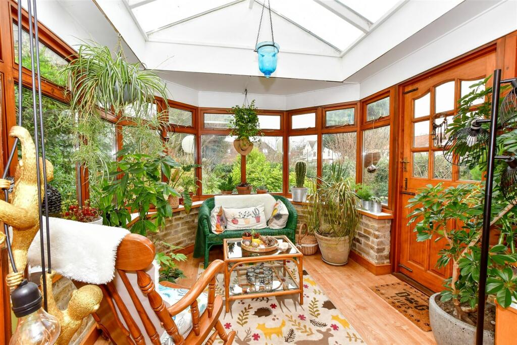 Additional property image - Coopersale Common, Epping, Essex
