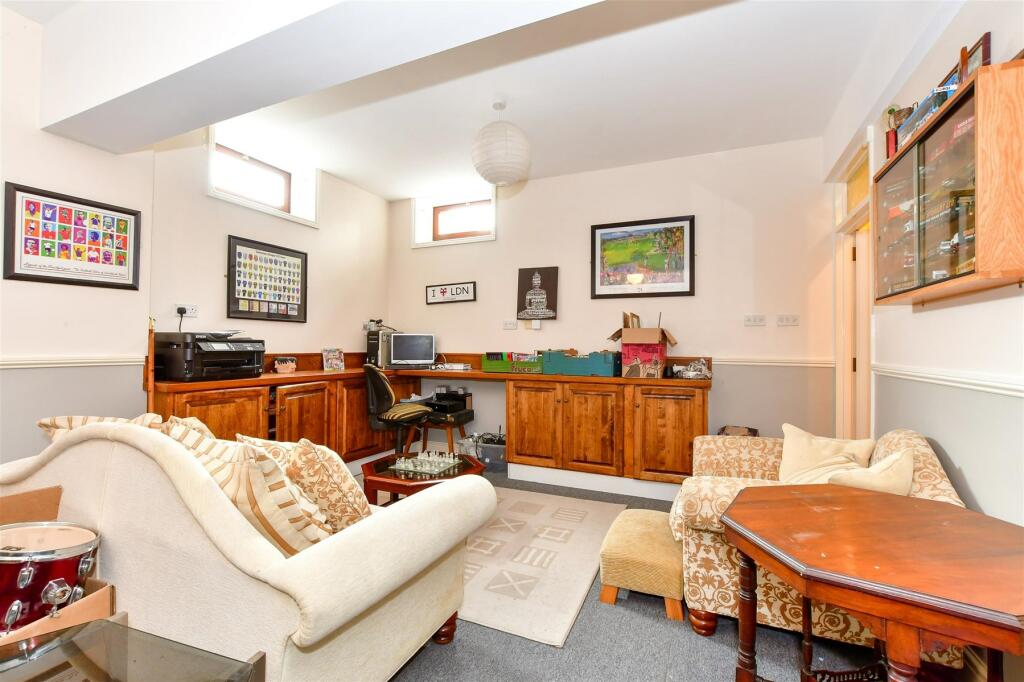 Additional property image - Coopersale Common, Epping, Essex