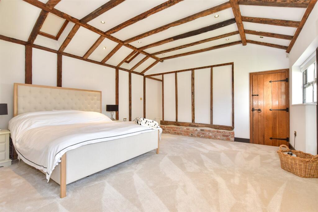 Additional property image - Glovers Lane, Hastingwood, Harlow, Essex