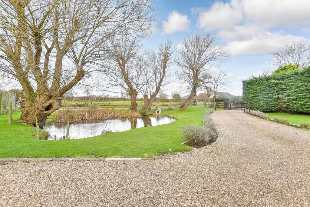 Additional property image - Glovers Lane, Hastingwood, Harlow, Essex