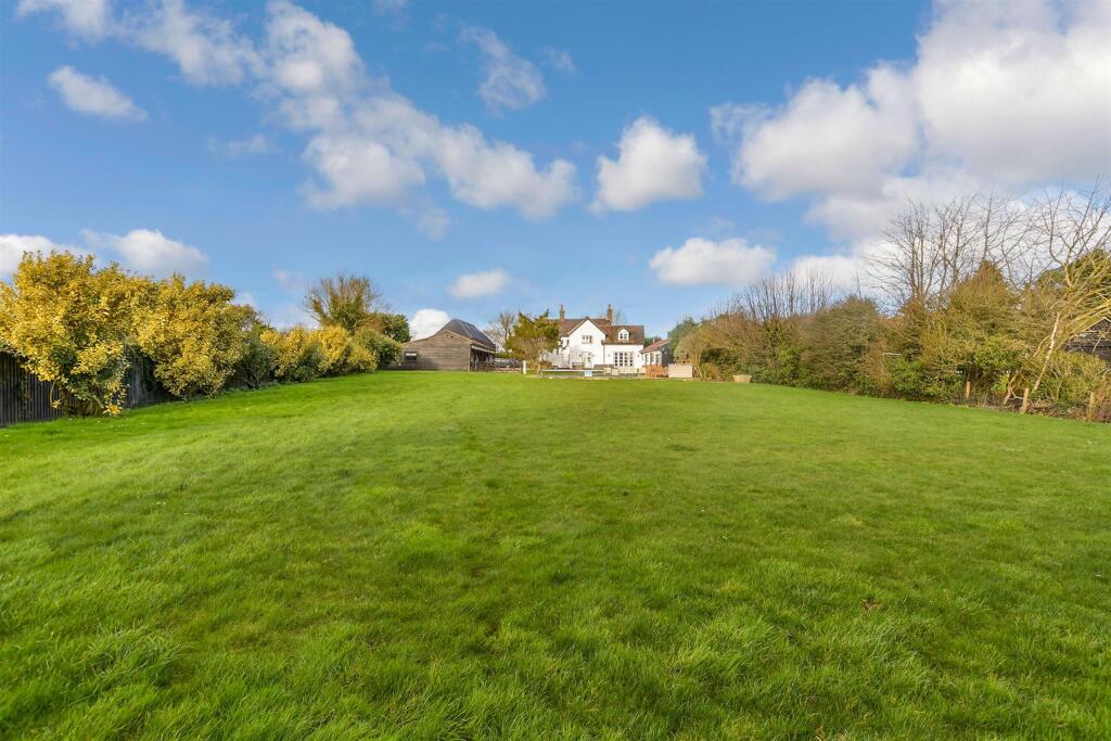 Additional property image - Glovers Lane, Hastingwood, Harlow, Essex