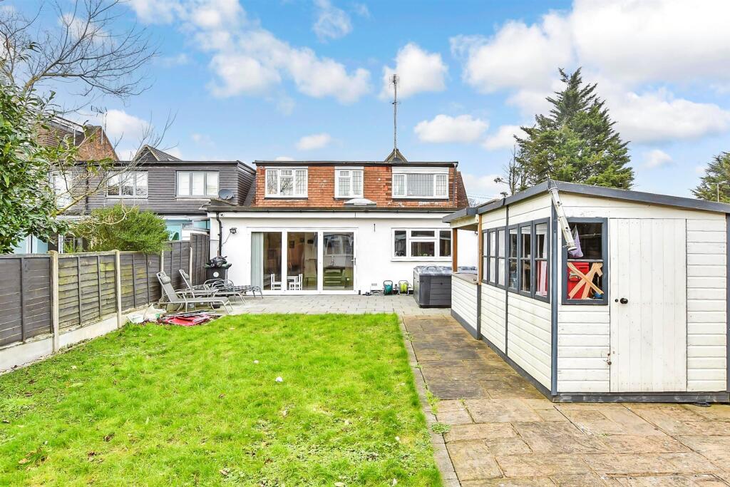 Additional property image - Sedge Green, Roydon, Essex