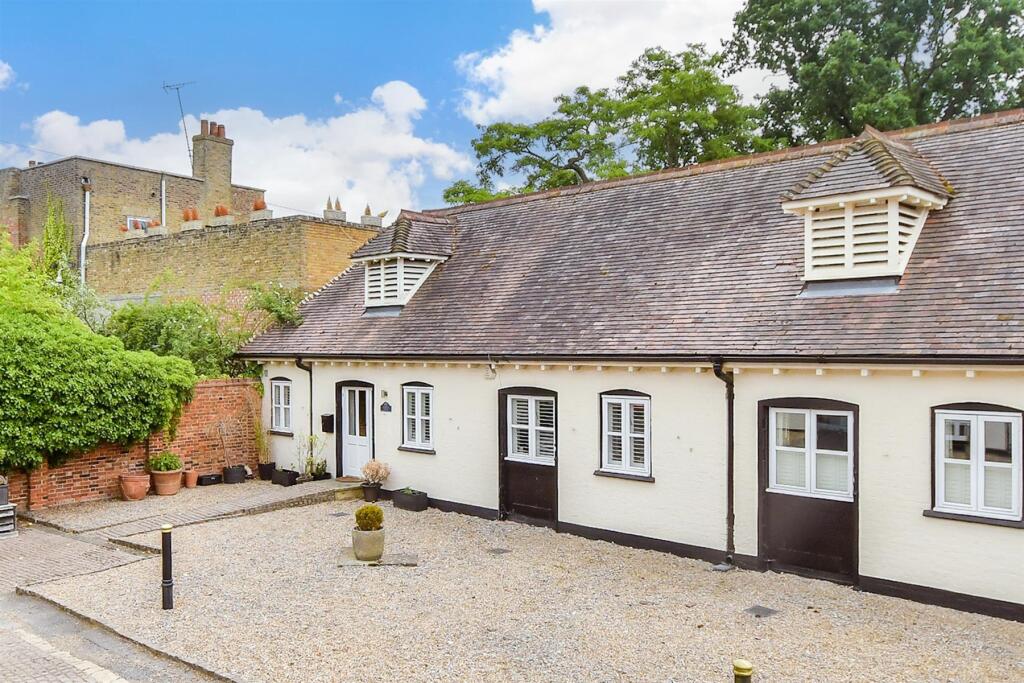 Main image of property: Abridge Road, Theydon Bois, Theydon Bois, Essex