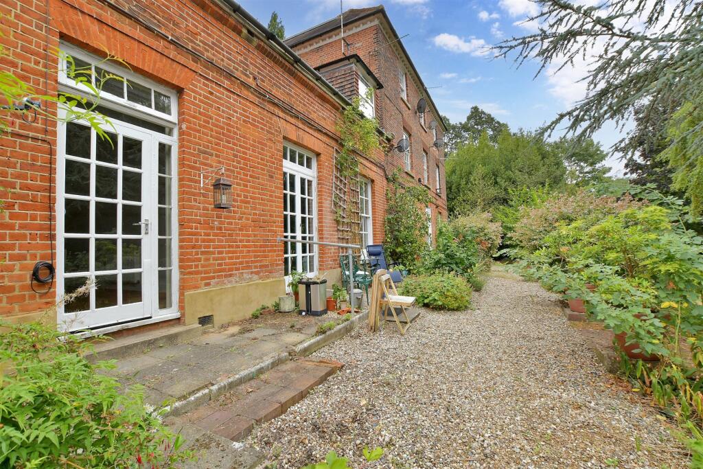 Main image of property: Palmers Hill, Epping, Essex