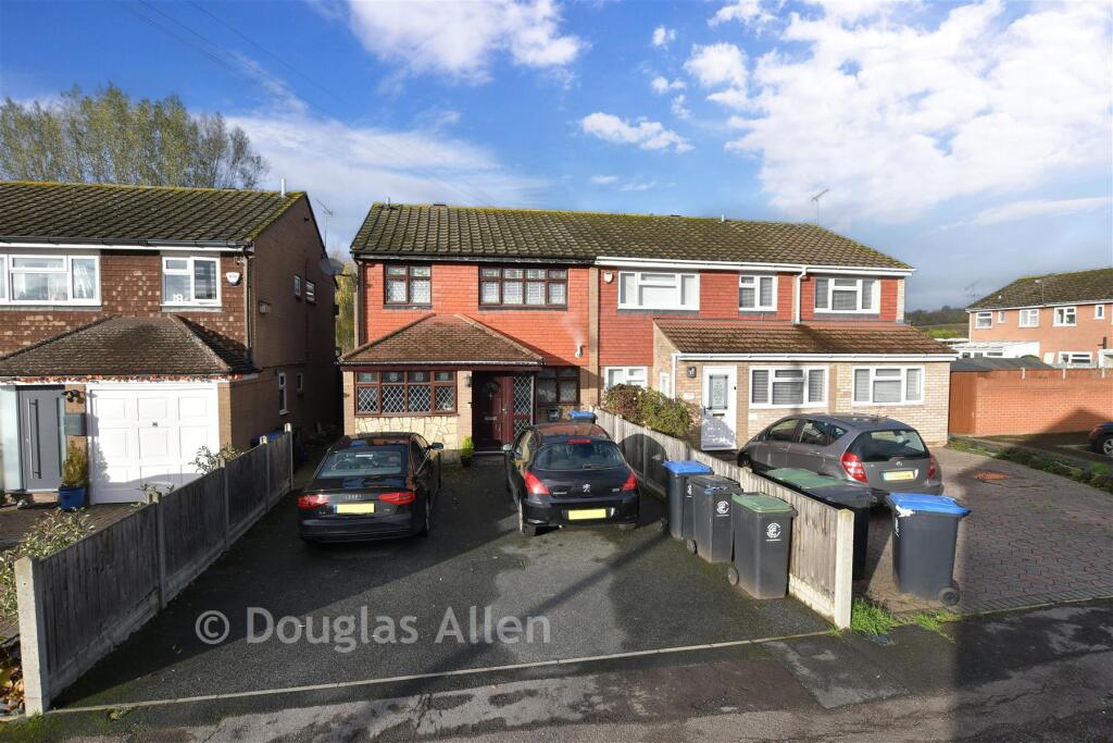Main image of property: Marle Gardens, Waltham Abbey, Essex