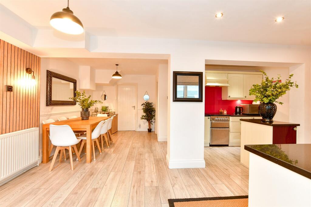 4 bedroom terraced house for sale in Clyde Crescent, Upminster, Essex, RM14