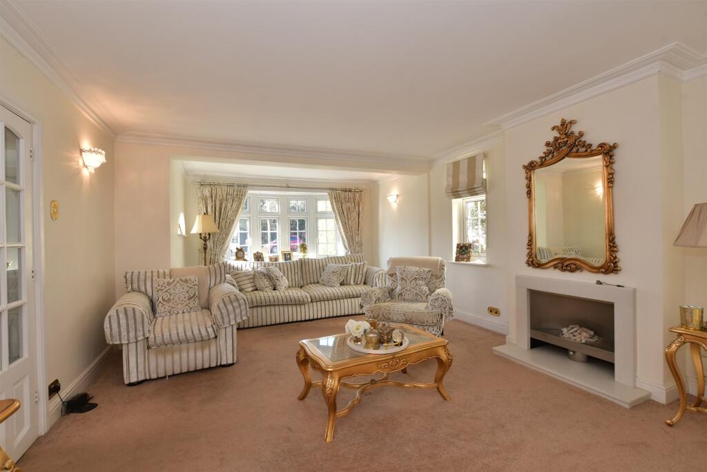 Main image of property: Wingletye Lane, Hornchurch, Essex