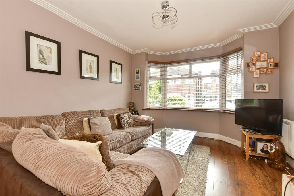3 bedroom terraced house for sale in Trevose Road, Walthamstow, E17