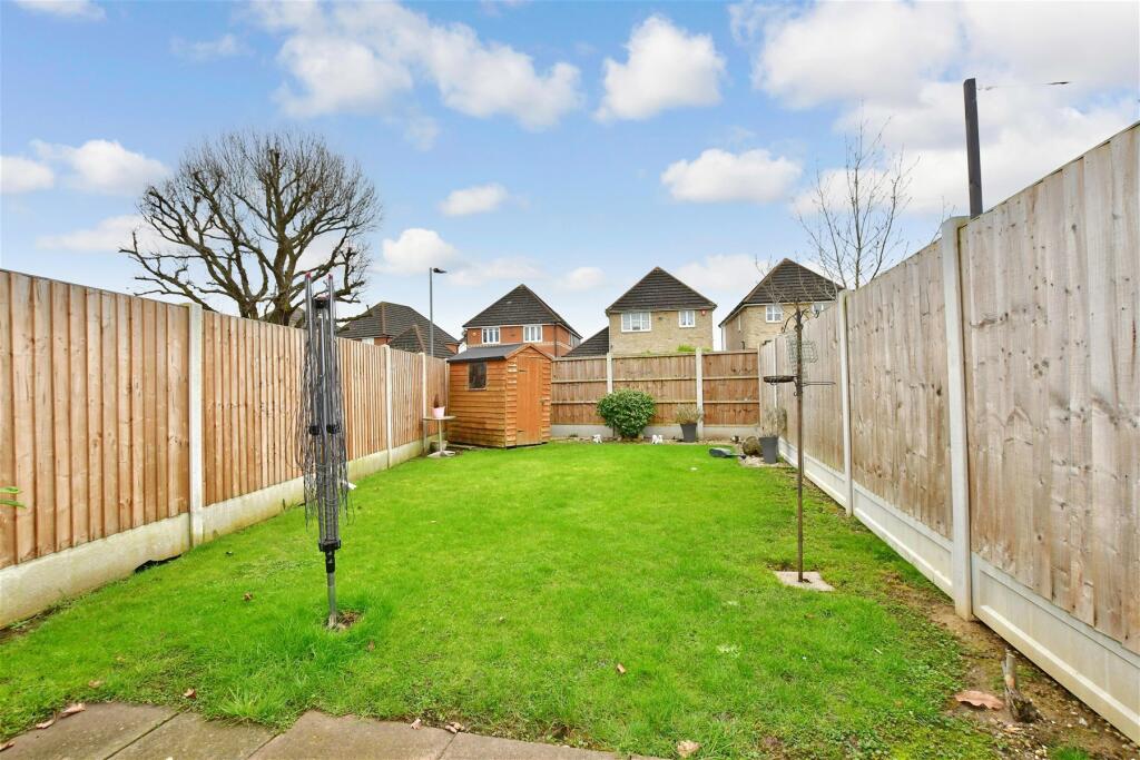 2 bedroom terraced house for sale in Sinclair Walk, Wickford, Essex, SS12