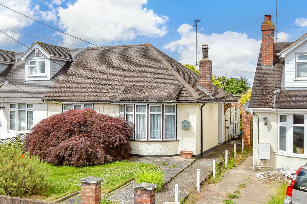 Main image of property: Fifth Avenue, Wickford, Essex