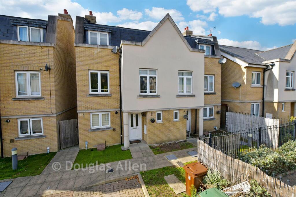 Main image of property: Market Avenue, Wickford, Essex