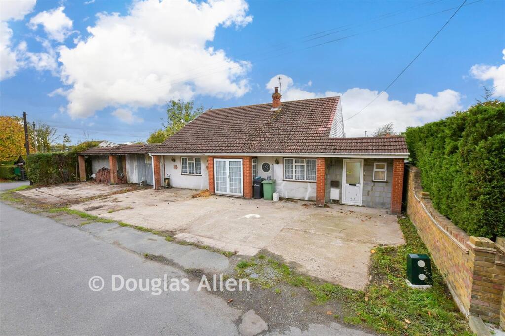 Main image of property: Fieldway, Wickford, Essex