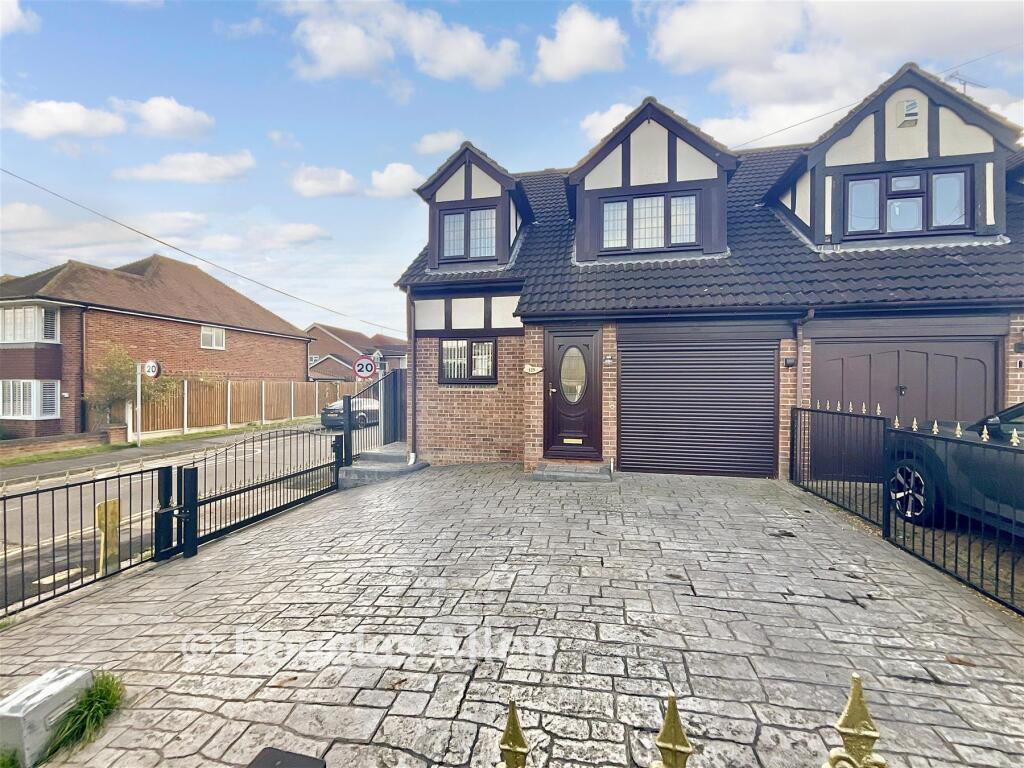 Main image of property: London Road, Wickford, Essex