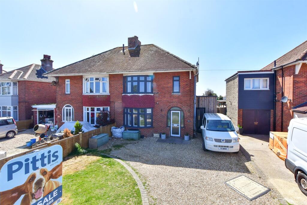 Main image of property: Nodes Road, Northwood, Isle of Wight