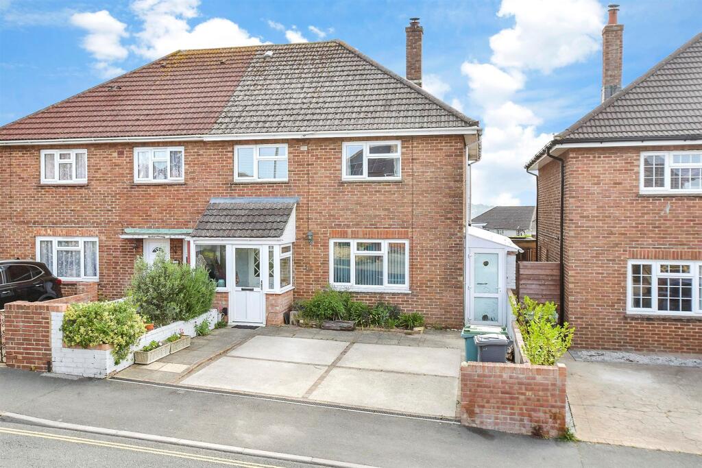 Main image of property: Mill Hill Road, Cowes, Isle of Wight