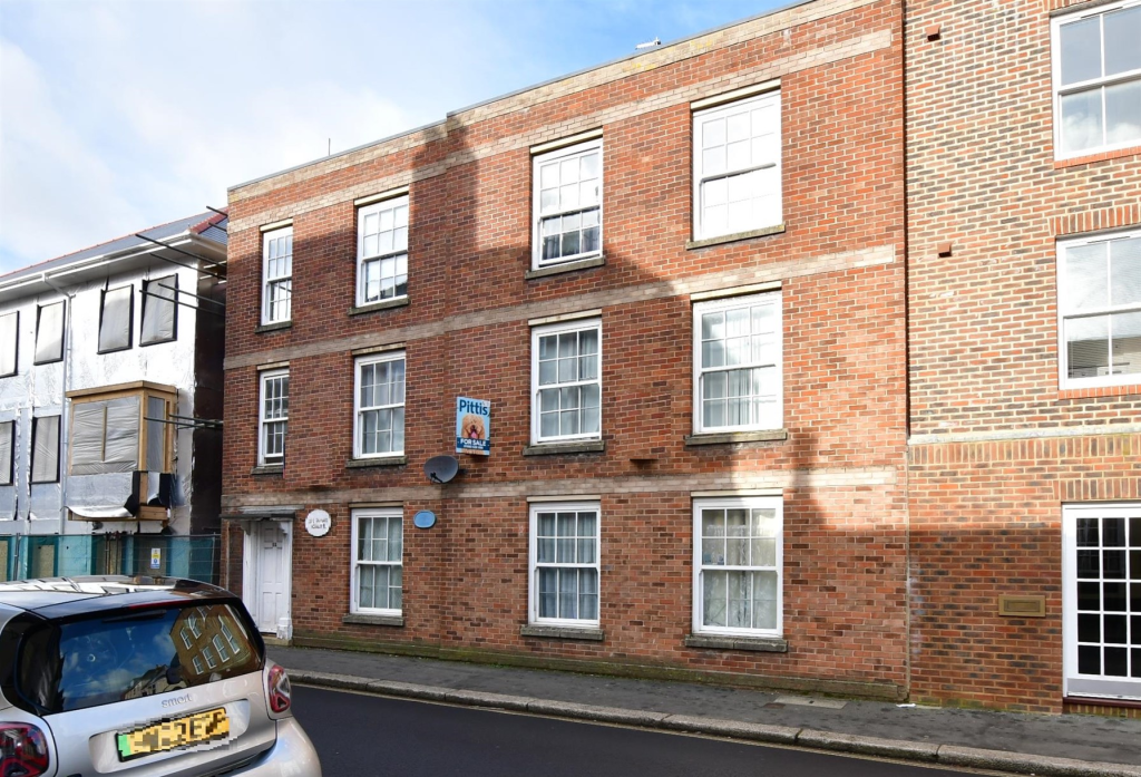 Main image of property: Lugley Street, Newport, Isle of Wight