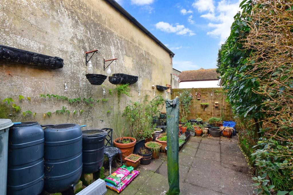 Main image of property: Lugley Street, Newport, Isle of Wight