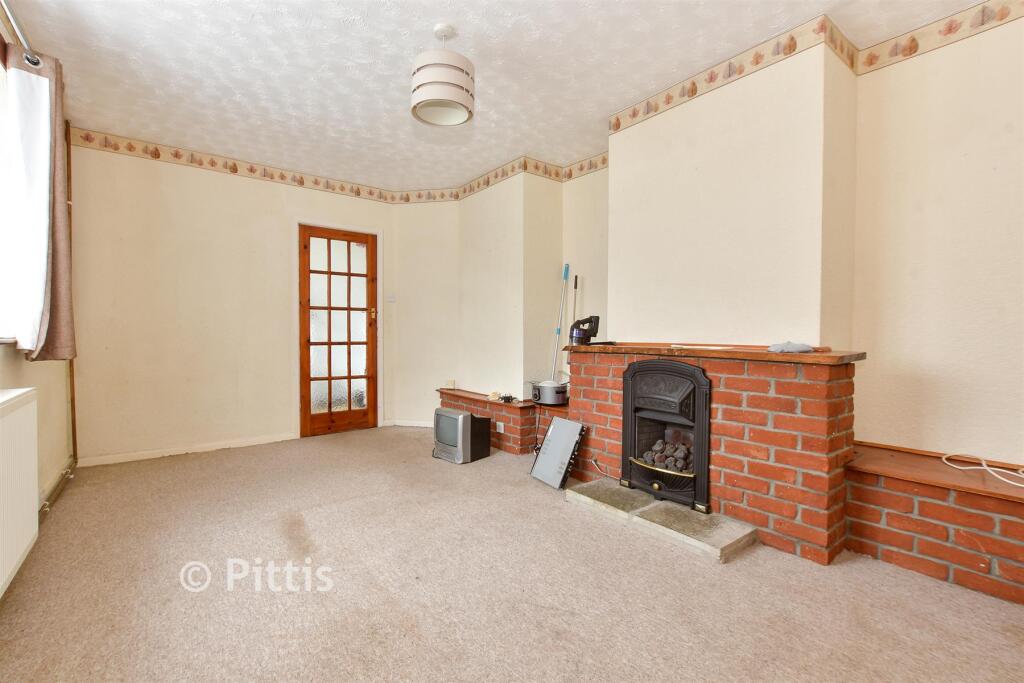 Main image of property: South Bank Road, East Cowes, Isle of Wight