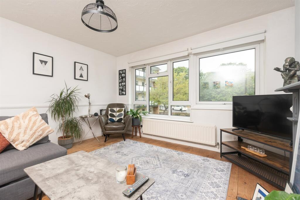 Main image of property: Erith Road, Bexleyheath, Kent
