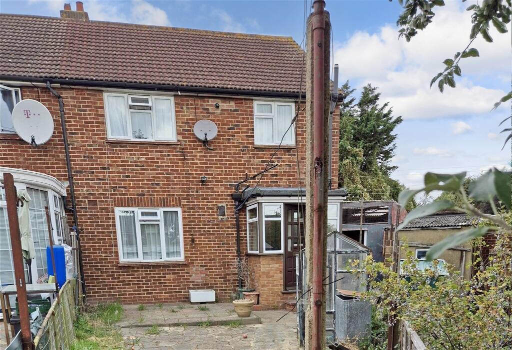 Main image of property: Colyers Lane, Erith, Kent