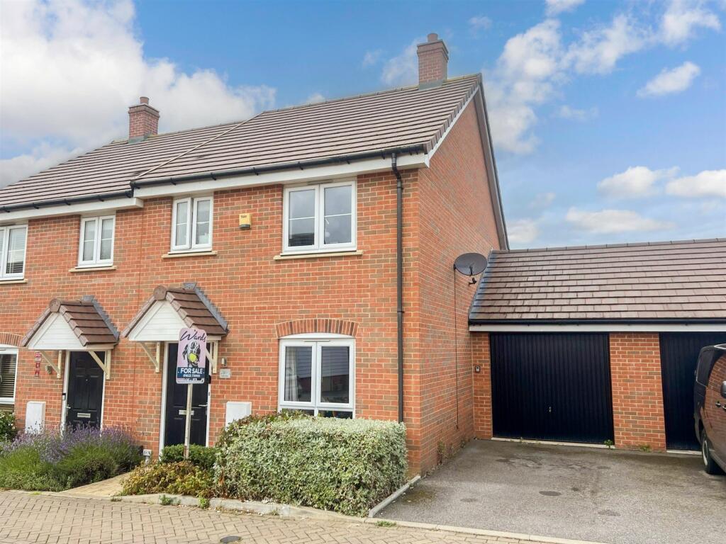 Main image of property: Hook Way, Maidstone, Kent