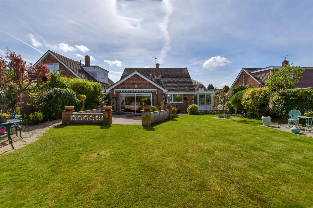Main image of property: Birling Avenue, Bearsted, Maidstone, Kent