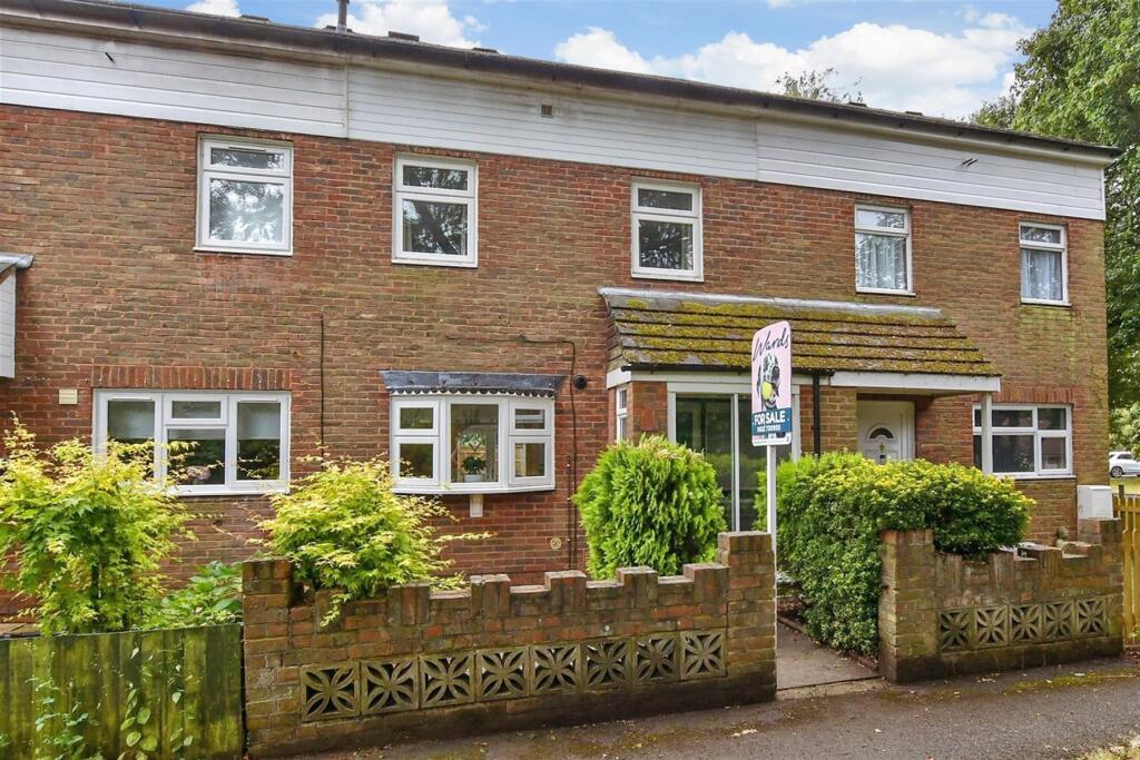 Main image of property: Plumpton Walk, Maidstone, Kent