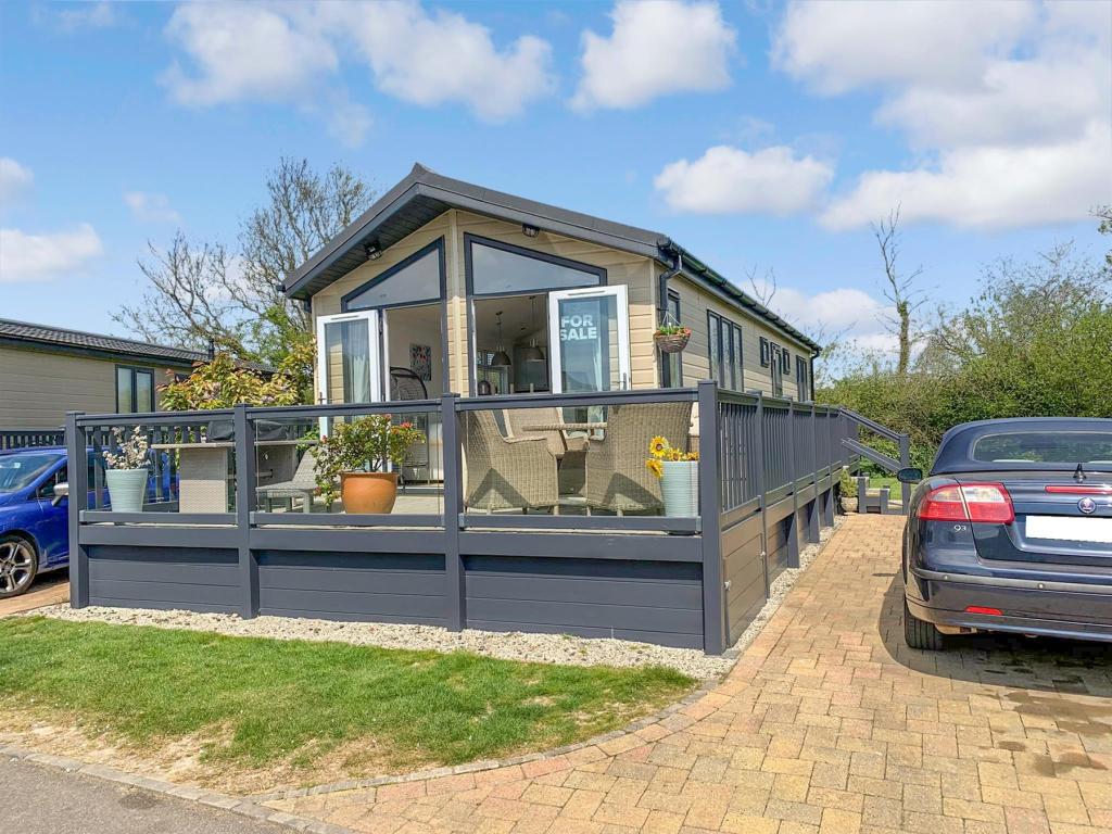 2 bedroom park home for sale in Monkton Street, Monkton, Ramsgate, Kent