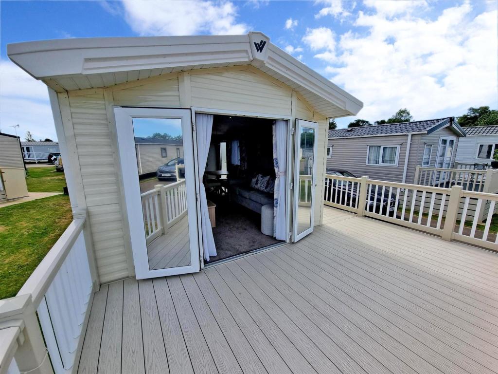 3 bedroom park home for sale in Shottendane Road, Birchington, Kent, CT7