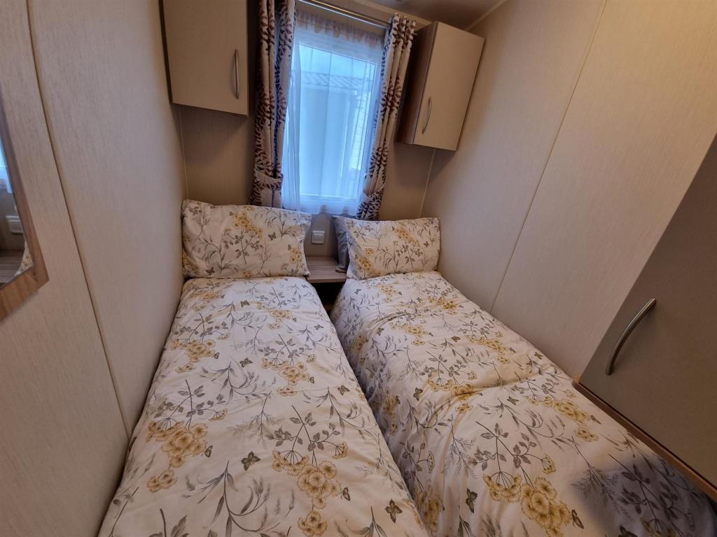 3 bedroom park home for sale in Shottendane Road, Birchington, Kent, CT7