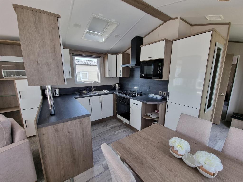 2 bedroom park home for sale in Shottendane Road, Birchington, Kent, CT7