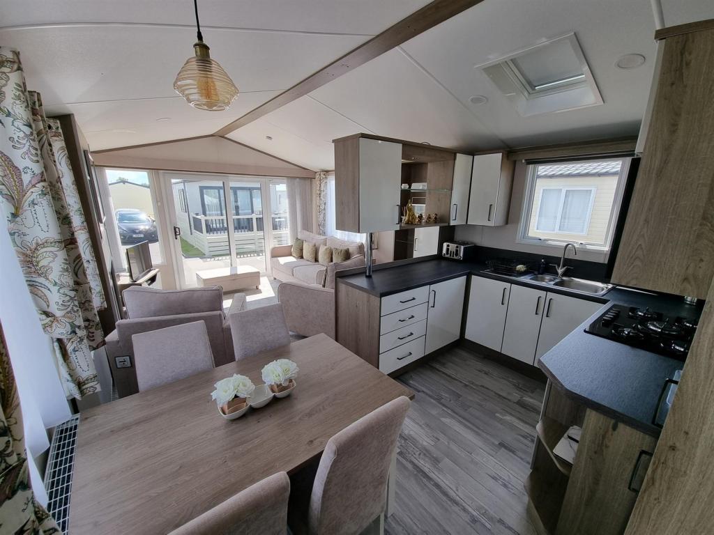 2 bedroom park home for sale in Shottendane Road, Birchington, Kent, CT7