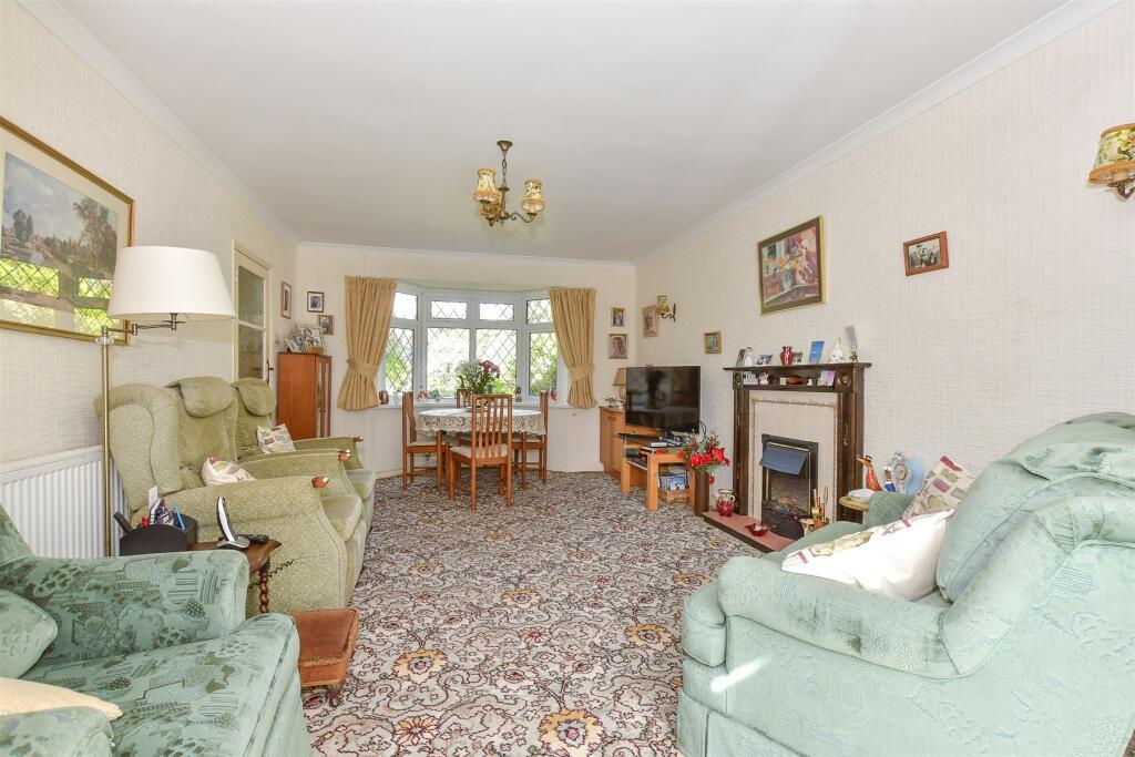 Additional property image - Grenham Bay Avenue, Minnis Bay, Birchington, Kent