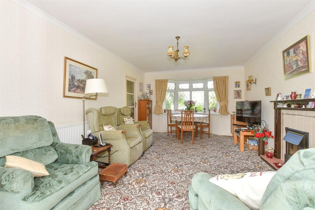 Additional property image - Grenham Bay Avenue, Minnis Bay, Birchington, Kent
