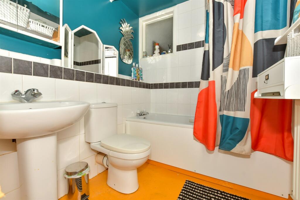 Additional property image - Beach Rise, Westgate-On-Sea, Kent