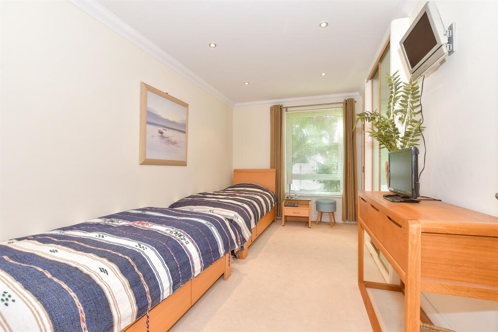 Additional property image - Joss Gap Road, Broadstairs, Kent