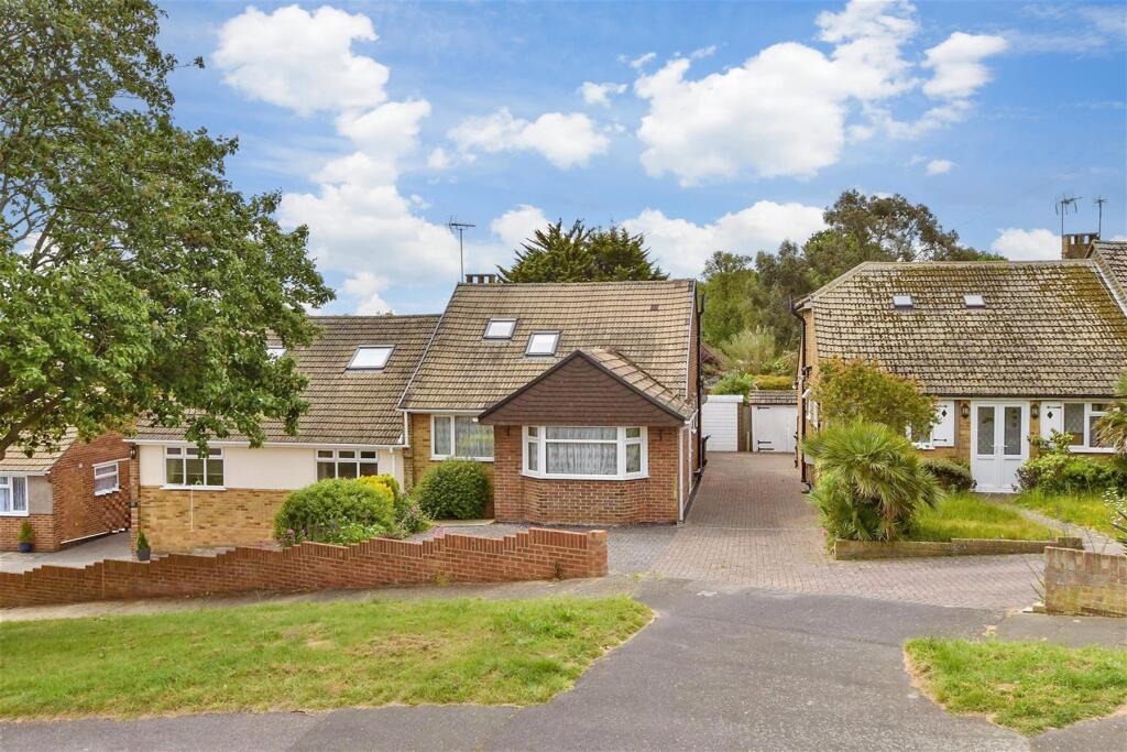 Main image of property: The Ridgeway, Broadstairs, Kent