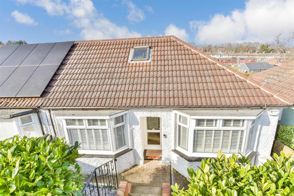 Main image of property: Beaconsfield Road, Chatham, Kent