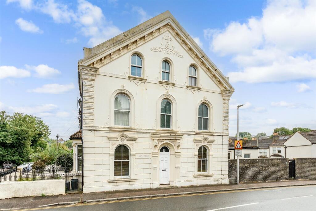 Main image of property: Albany Terrace, Chatham, Kent