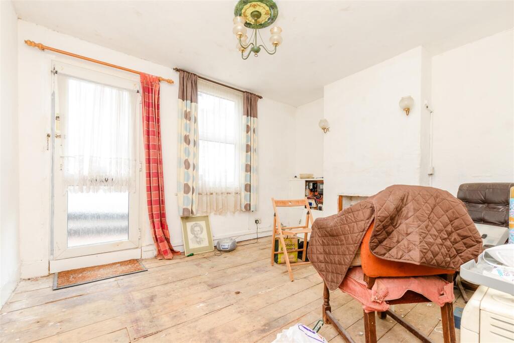 Main image of property: Castle Road, Chatham, Kent