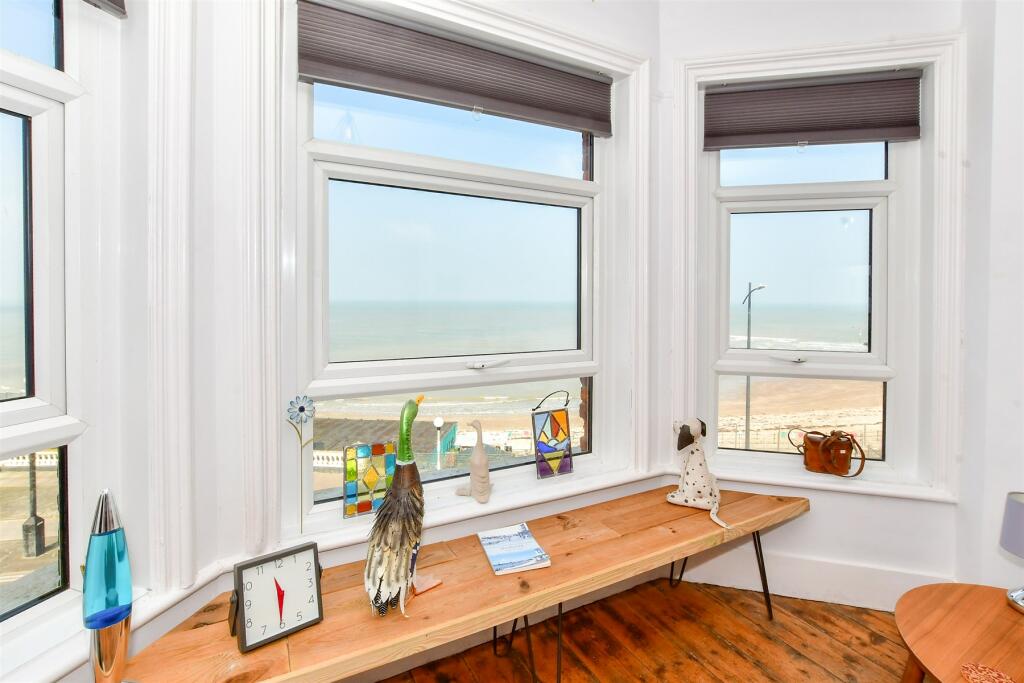 2 bedroom flat for sale in Canterbury Road, Westbrook, Margate, Kent, CT9